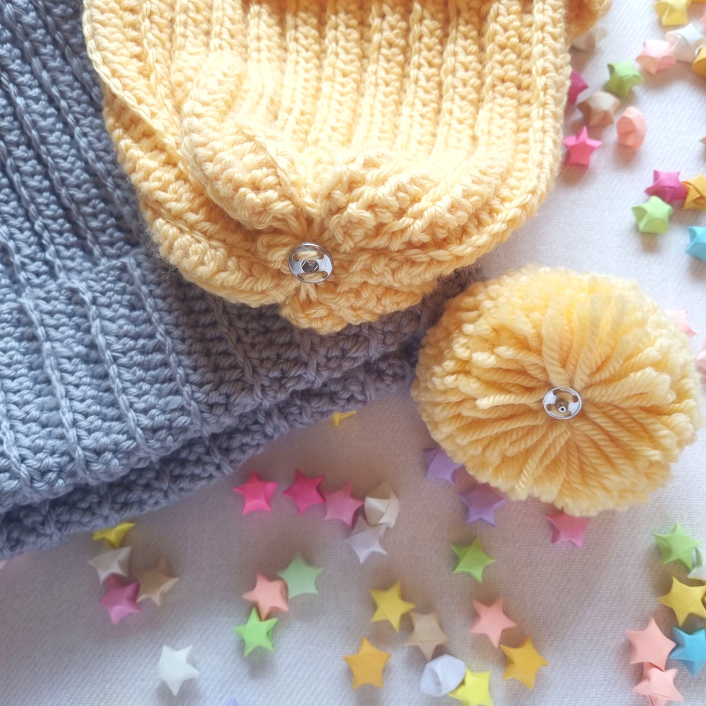 Ribbed Beanie with Removable Pom Pom